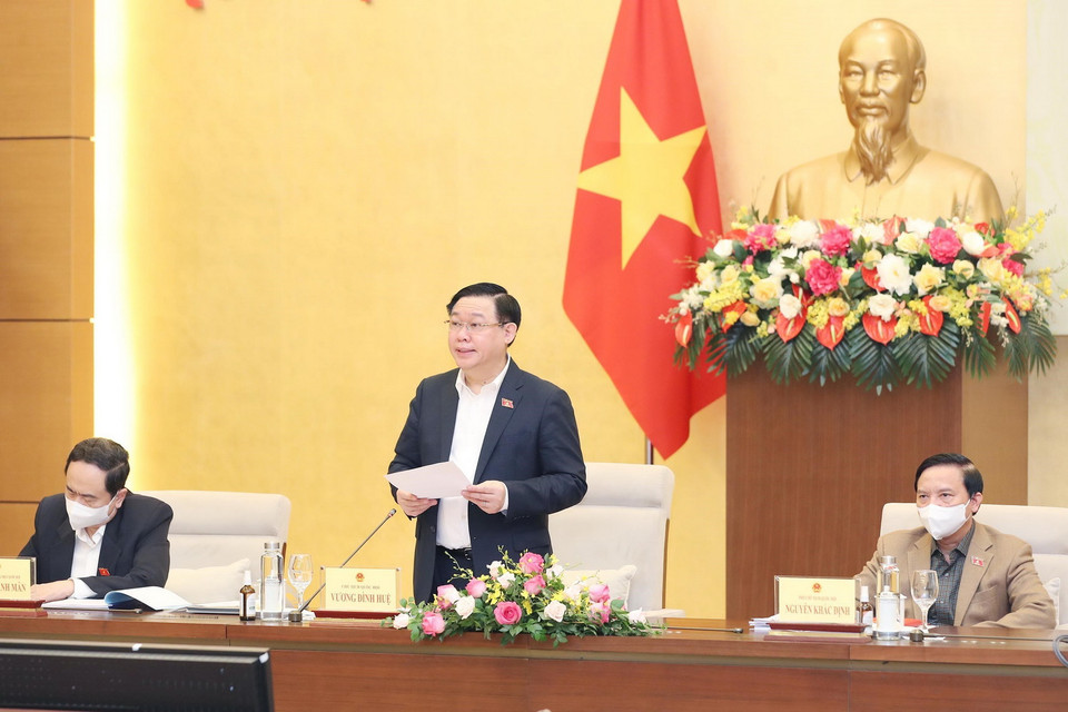 Hình ảnh Chủ tịch Quốc hội, Bí thư Đảng đoàn Quốc hội Vương Đình Huệ phát biểu. (Ảnh: Trọng Đức/TTXVN)