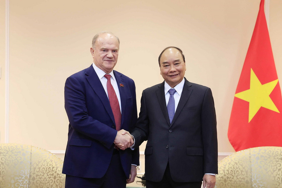 Chủ tịch nước Nguyễn Xuân Phúc tiếp Chủ tịch Đảng Cộng sản Liên bang Nga Gennady Zyuganov. (Ảnh: Thống Nhất/TTXVN)