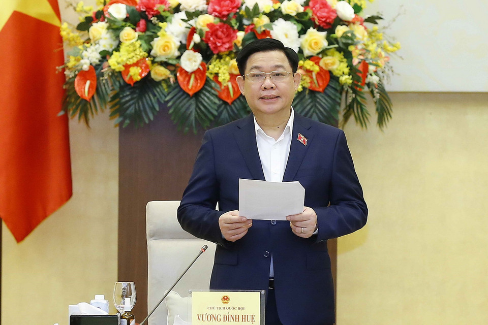 Chủ tịch Quốc hội Vương Đình Huệ chủ trì Phiên họp thứ hai của Ban Chỉ đạo xây dựng các chuyên đề được phân công thuộc đề án “Chiến lược xây dựng và hoàn thiện Nhà nước pháp quyền XHCN." (Ảnh: Doãn Tấn/TTXVN)