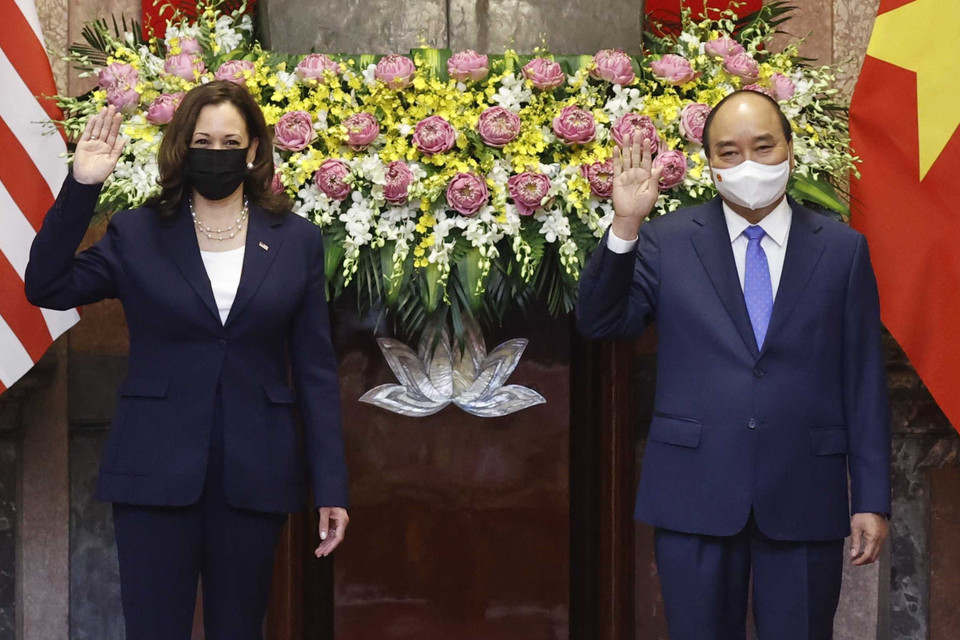 Chủ tịch nước Nguyễn Xuân Phúc và Phó Tổng thống Hoa Kỳ Kamala Harris tại buổi tiếp. (Ảnh: Thống Nhất/TTXVN)