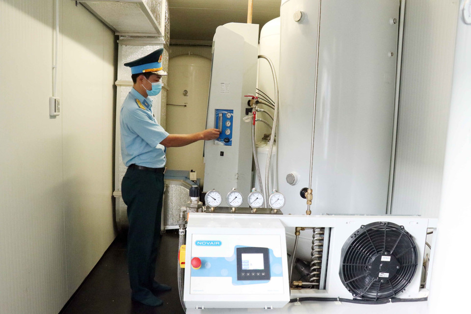 Oxy được sản xuất theo công nghệ PSA, đạt tiêu chuẩn 99,5% theo thiết kế. (Ảnh: Xuân Khu/TTXVN)