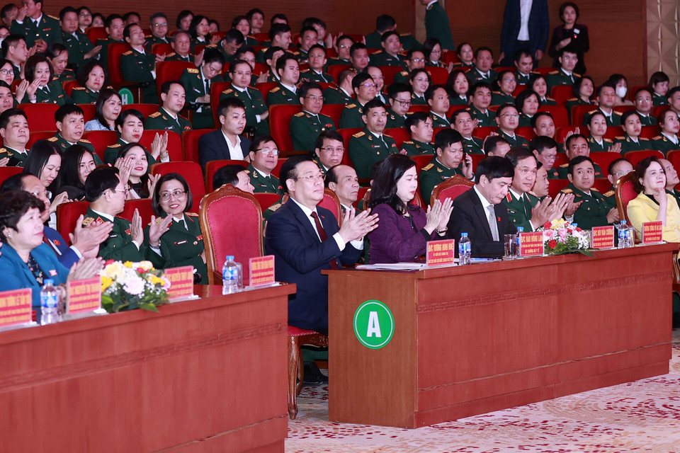 Chủ tịch Quốc hội Vương Đình Huệ dự gặp mặt kỷ niệm 68 năm Ngày Thầy thuốc Việt Nam. (Ảnh: Doãn Tấn/TTXVN)