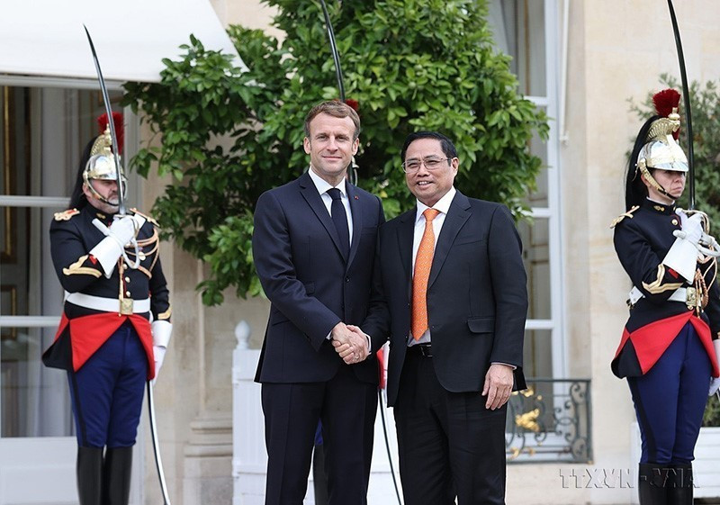 Thủ tướng Phạm Minh Chính hội kiến Tổng thống Emmanuel Macron trong chuyến thăm chính thức Cộng hoà Pháp (4/11/2021). (Ảnh: Dương Giang/TTXVN)