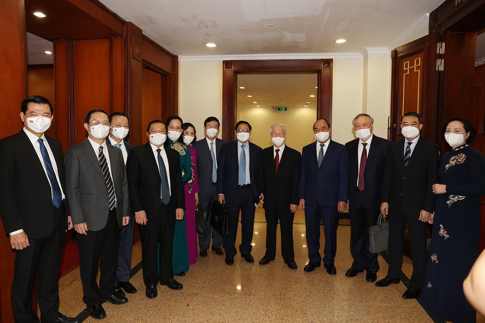 Tổng Bí thư Nguyễn Phú Trọng cùng các đồng chí lãnh đạo Đảng, Nhà nước và các đại biểu dự hội nghị. (Ảnh: Trí Dũng/TTXVN)