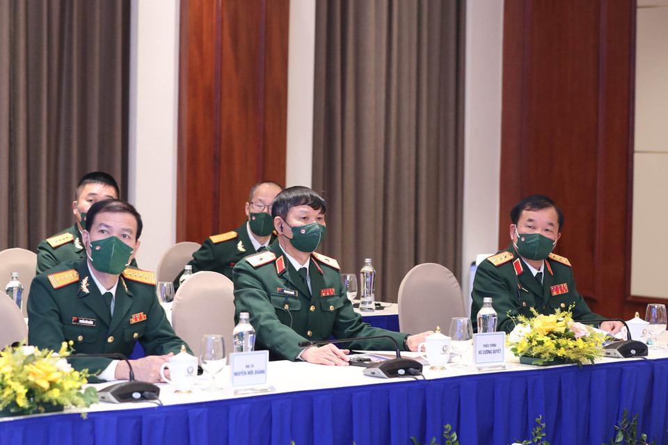 Đoàn đại biểu quân sự cấp cao Việt Nam dự tại điểm cầu Hà Nội. (Ảnh: Trọng Đức/TTXVN)