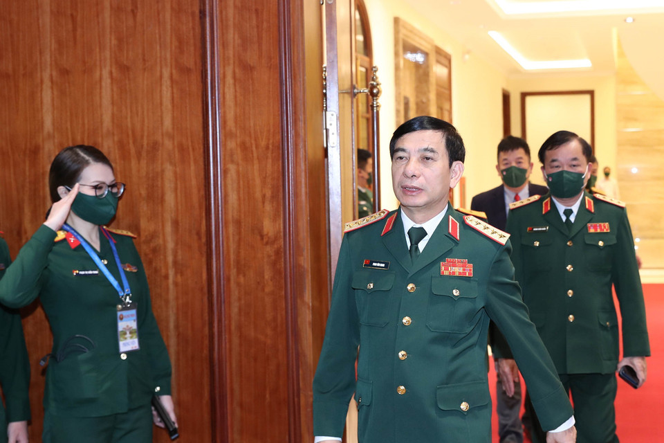 Đại tướng Phan Văn Giang, Bộ trưởng Bộ Quốc phòng Việt Nam, đến dự hội nghị. (Ảnh: Trọng Đức/TTXVN)