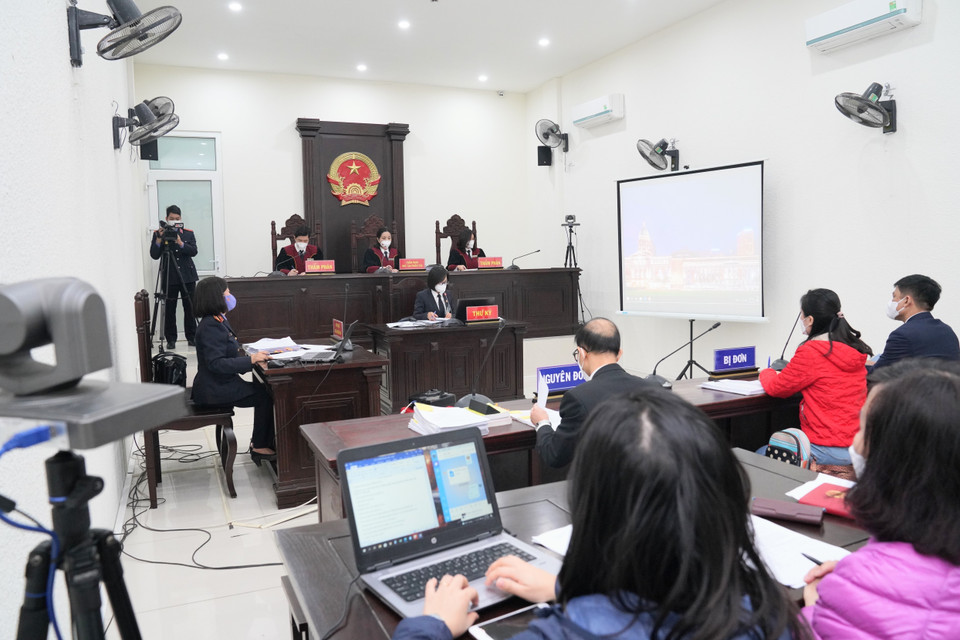 Quang cảnh phiên tòa. (Ảnh: Kim Anh/TTXVN)