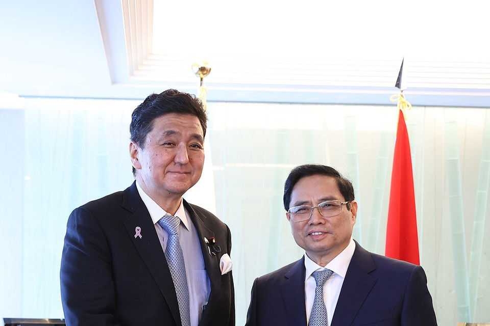 Thủ tướng Phạm Minh Chính tiếp Bộ trưởng Quốc phòng Nhật Bản Kishi Nobuo. (Ảnh: Dương Giang/TTXVN)