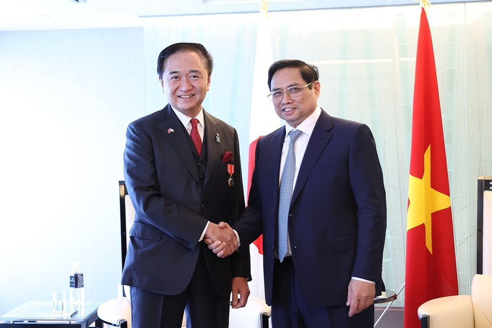 Thủ tướng Phạm Minh Chính tiếp Thống đốc tỉnh Kanagawa Kuroiwa Yuj. (Ảnh: Dương Giang/TTXVN)