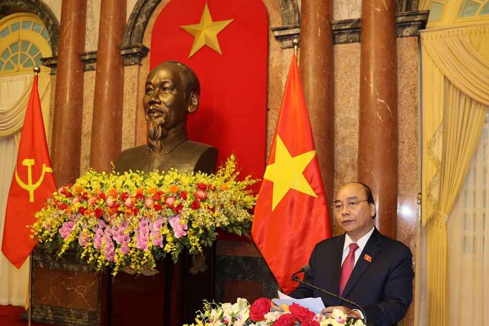 Chủ tịch nước Nguyễn Xuân Phúc phát biểu tại Lễ bàn giao. (Ảnh: Trí Dũng/TTXVN)