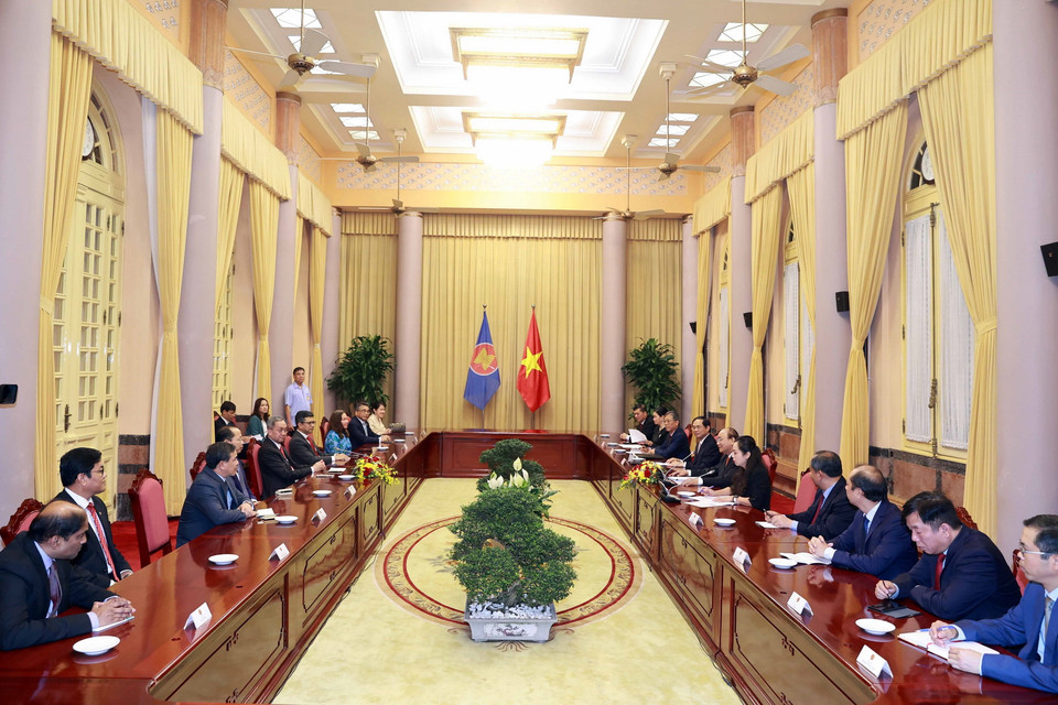 Chủ tịch nước Nguyễn Xuân Phúc tiếp Đại sứ, Đại biện các nước thành viên ASEAN. (Ảnh: Thống Nhất/TTXVN)