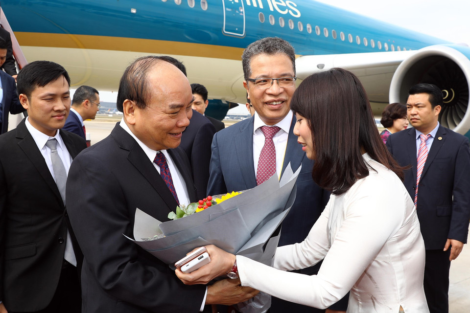 Lễ đón Thủ tướng Nguyễn Xuân Phúc tại sân bay Hồng Kiều, Thượng Hải. (Ảnh: Thống Nhất/TXVN)