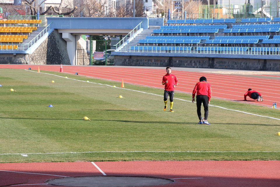 Quang Hải tập riêng. (Ảnh: Trần Phương/Vietnam+)