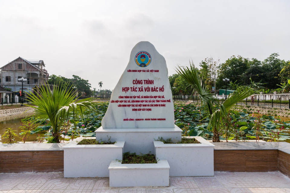Công trình “Hợp tác xã với Bác Hồ” do Liên minh Hợp tác xã Việt Nam đầu tư xây dựng. (Ảnh: Bích Huệ/TTXVN)