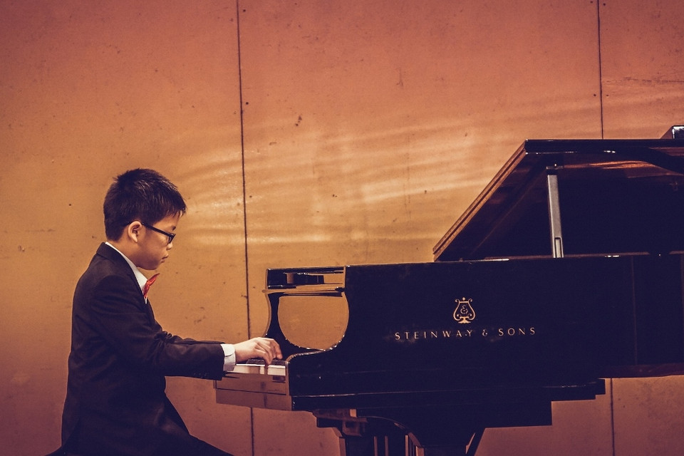 Rất nhiều tài năng trẻ về piano đã đoạt nhiều giải cao trong nước và quốc tế. (Ảnh Minh Sơn/Vietnam+)