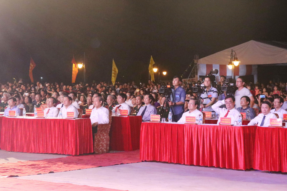 Các đại biểu tham dự chương trình. (Ảnh: Nguyên Lý/TTXVN)