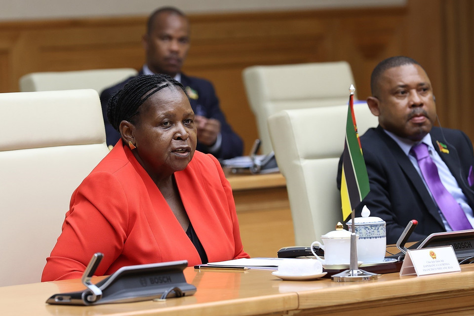 Chủ tịch Quốc hội Cộng hoà Mozambique bà Esperanca Laurinda Francisco Nhiuane Bias phát biểu tại buổi tiếp. (Ảnh: Dương Giang/TTXVN)