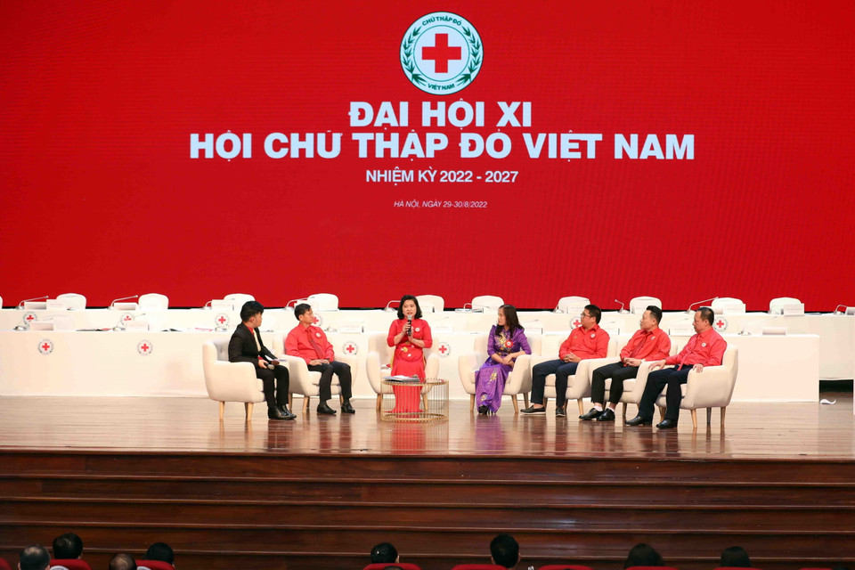 'Diễn đàn Hệ sinh thái nhân đạo' tại phiên thứ nhất của đại hội. (Ảnh: Thanh Tùng/TTXVN)