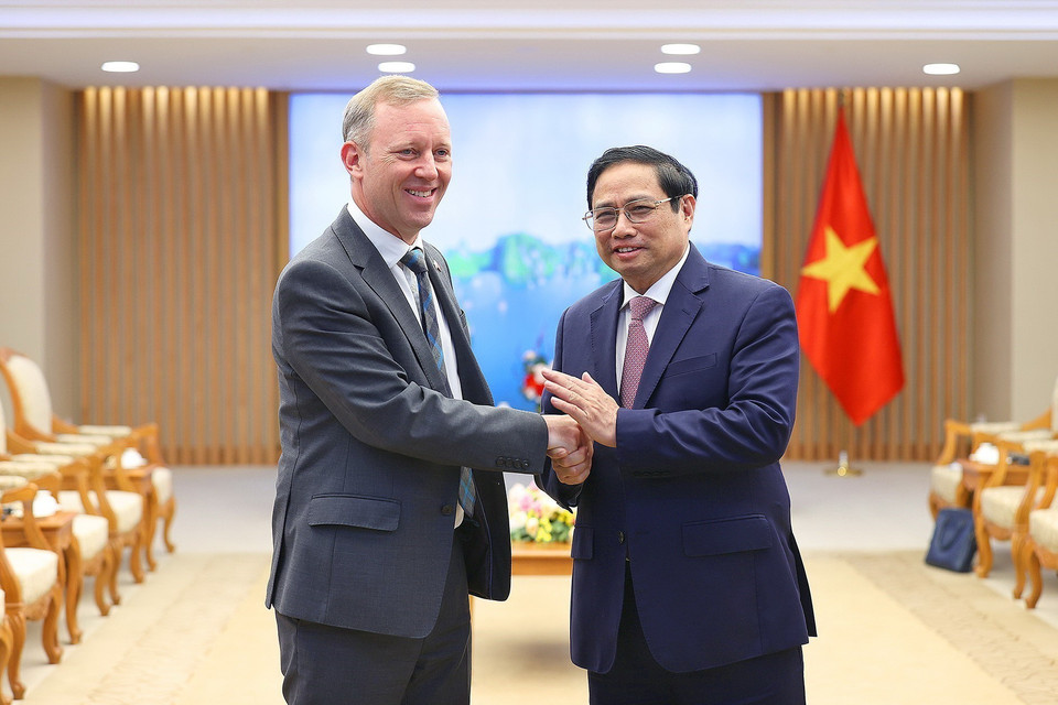 Thủ tướng Phạm Minh Chính tiếp ngài Gareth Ward, Đại sứ Liên hiệp Vương quốc Anh và Bắc Ireland chào từ biệt. (Ảnh: Dương Giang/TTXVN)