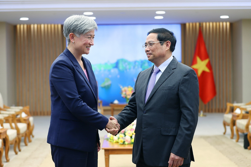 Thủ tướng Phạm Minh Chính tiếp Bộ trưởng Ngoại giao Australia Penny Wong. (Ảnh: Dương Giang/TTXVN)