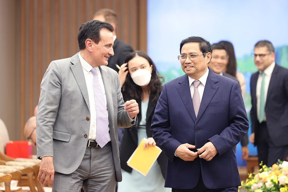 Chiều 31/5, Thủ tướng Phạm Minh Chính tiếp ông Pascal Soriot, Tổng Giám đốc điều hành Tập đoàn AstraZeneca. (Ảnh: Dương Giang/TTXVN)