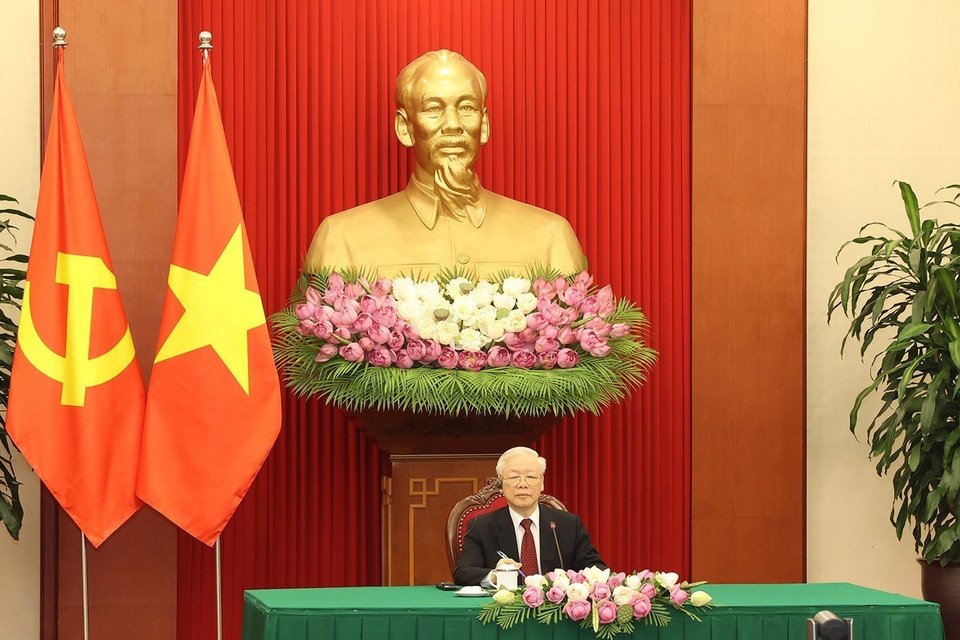 Tổng Bí thư Nguyễn Phú Trọng hội đàm trực tuyến với Chủ tịch Đảng Mặt trận Giải phóng Mozambique (FRELIMO), Tổng thống Mozambique Filipe Jacinto Nyusi. (Ảnh: Trí Dũng/TTXVN)