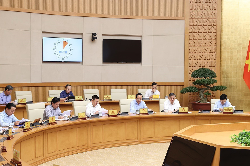 Đại diện các bộ, ngành và cơ quan thuộc Chính phủ tham dự phiên họp. (Ảnh: Dương Giang/TTXVN)