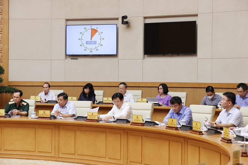 Đại diện các bộ, ngành và cơ quan thuộc Chính phủ tham dự phiên họp. (Ảnh: Dương Giang/TTXVN)