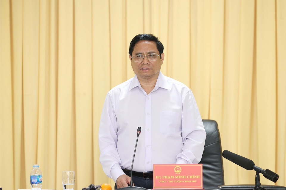 Thủ tướng Phạm Minh Chính phát biểu tại buổi làm việc với Nhà máy Nhiệt điện Ô Môn 1. (Ảnh: Dương Giang/TTXVN)