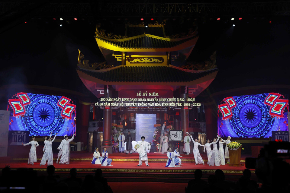 Chương trình nghệ thuật chào mừng buổi lễ. (Ảnh: Thống Nhất/TTXVN)