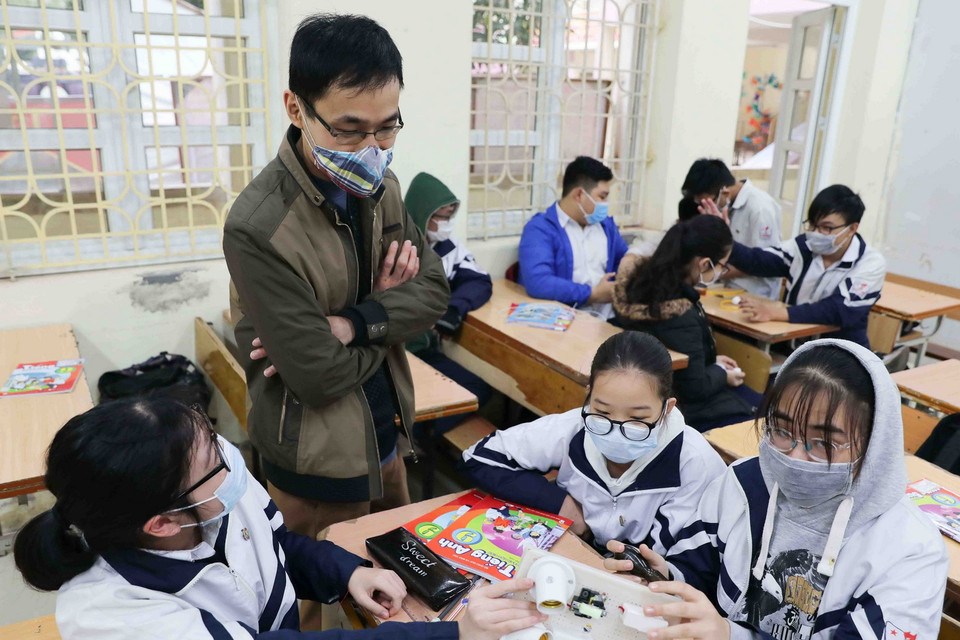  Tất cả học sinh của trường THCS Thăng Long, quận Ba Đình (Hà Nội) đều chấp hành nghiêm chỉnh việc đeo khẩu trang phòng chống dịch. (Ảnh: Thanh Tùng/TTXVN)