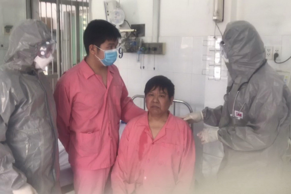 Sau khi điều trị thành công một trường hợp không còn dương tinh với virus corona mới, hiện Bệnh viện Chợ Rẫy (TP Hồ Chí Minh) đang tiếp tục điều trị tích cực cho bệnh nhân còn lại với tiên lượng khả quan. (Ảnh: TTXVN phát)