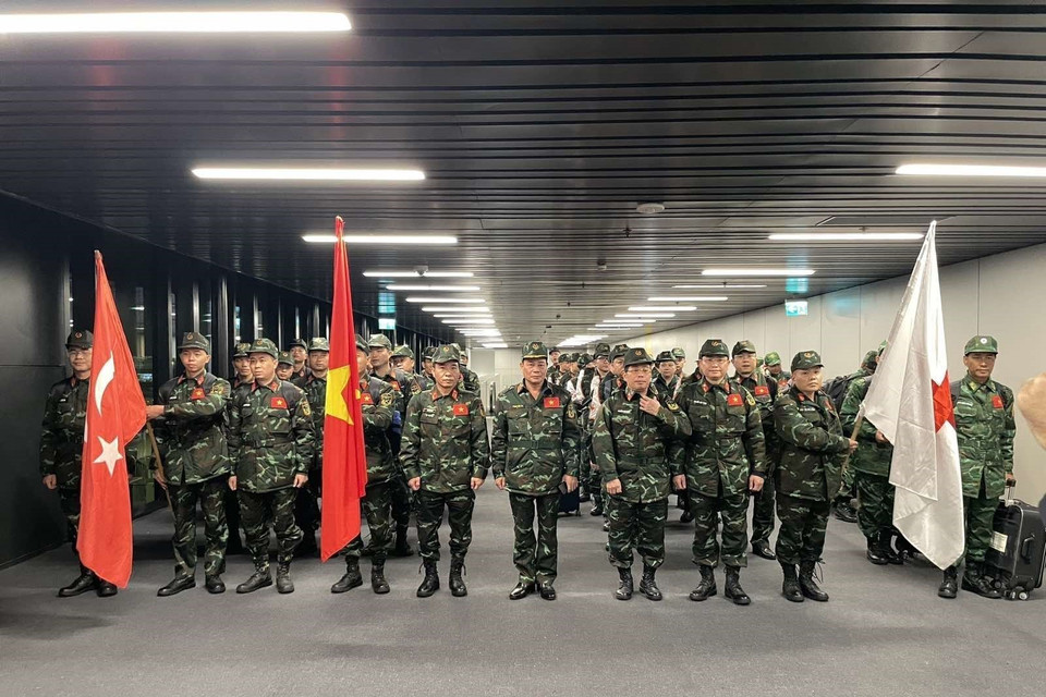 Sau khi làm thủ tục nhập cảnh, đoàn sẽ bay tới thành phố Hatay (Thổ Nhĩ Kỳ) với khoảng cách là 1.100 km. (Ảnh: TTXVN phát)