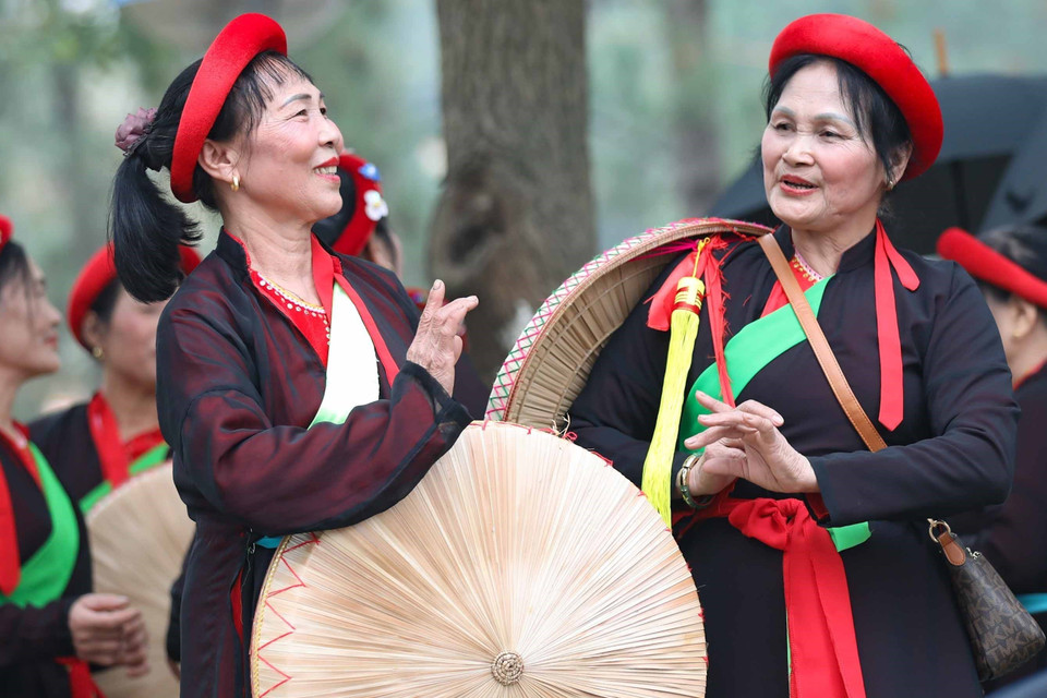 Về với hội Lim là dịp về với một vùng nước non kỳ thú, về với sinh hoạt văn hóa dân gian đặc sắc nhất của Kinh Bắc - Bắc Ninh và tham dự sinh hoạt văn hóa Quan họ - Di sản văn hóa phi vật thể của nhân loại. (Ảnh: Thanh Tùng/TTXVN)