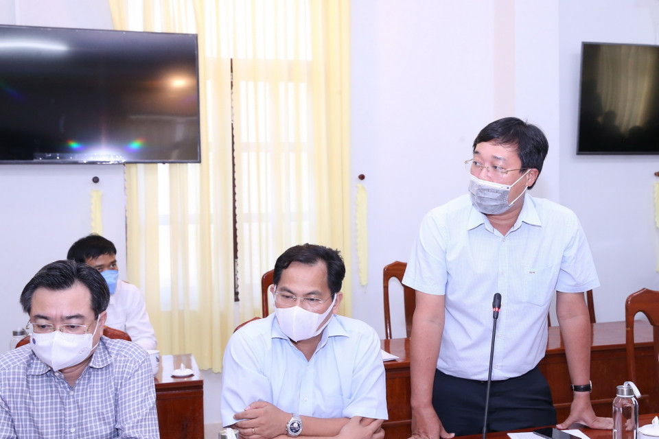 Bí thư Tỉnh ủy Đồng Tháp Lê Quốc Phong phát biểu tại buổi làm việc. (Ảnh: Văn Điệp/TTXVN)