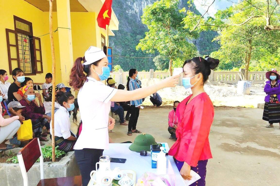 Bầu cử sớm ở khu vực biên giới, miền núi tỉnh Quảng Bình.(Ảnh: TTXVN phát)