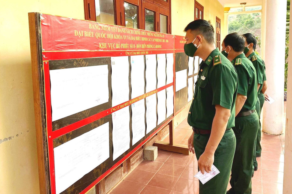 Bầu cử sớm ở khu vực biên giới, miền núi tỉnh Quảng Bình.(Ảnh: Võ Dung/TTXVN)