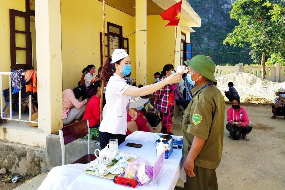 Bầu cử sớm ở khu vực biên giới, miền núi tỉnh Quảng Bình.(Ảnh: TTXVN phát)