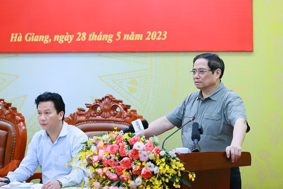 Thủ tướng Phạm Minh Chính phát biểu tại buổi làm việc với lãnh đạo chủ chốt tỉnh Hà Giang. (Ảnh: Dương Giang/TTXVN)