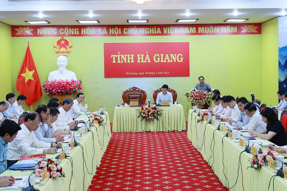 Thủ tướng Phạm Minh Chính kết luận buổi làm việc với lãnh đạo chủ chốt tỉnh Hà Giang. (Ảnh: Dương Giang/TTXVN)