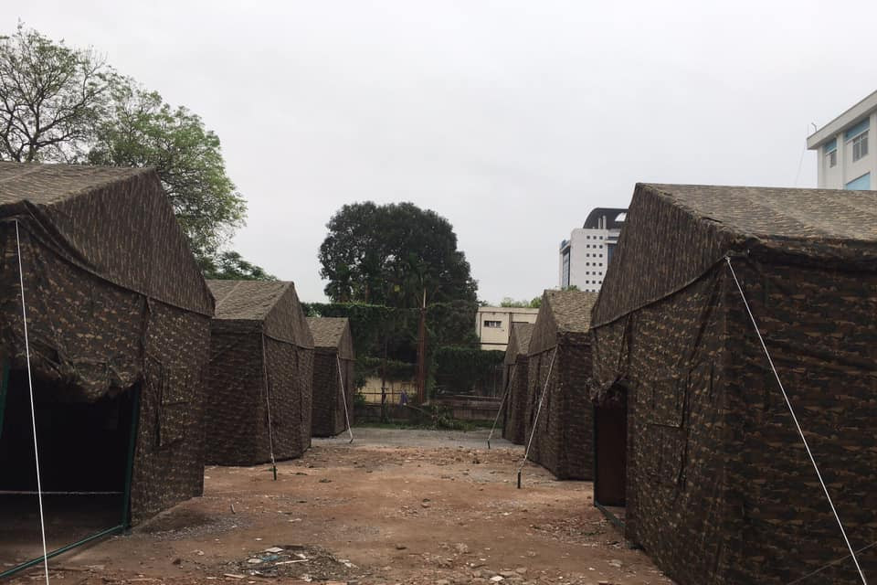 Có 800 bệnh nhân không thể xuất viện hoặc chuyển tuyến dưới. (Ảnh: Đặng Tú/Vietnam+)