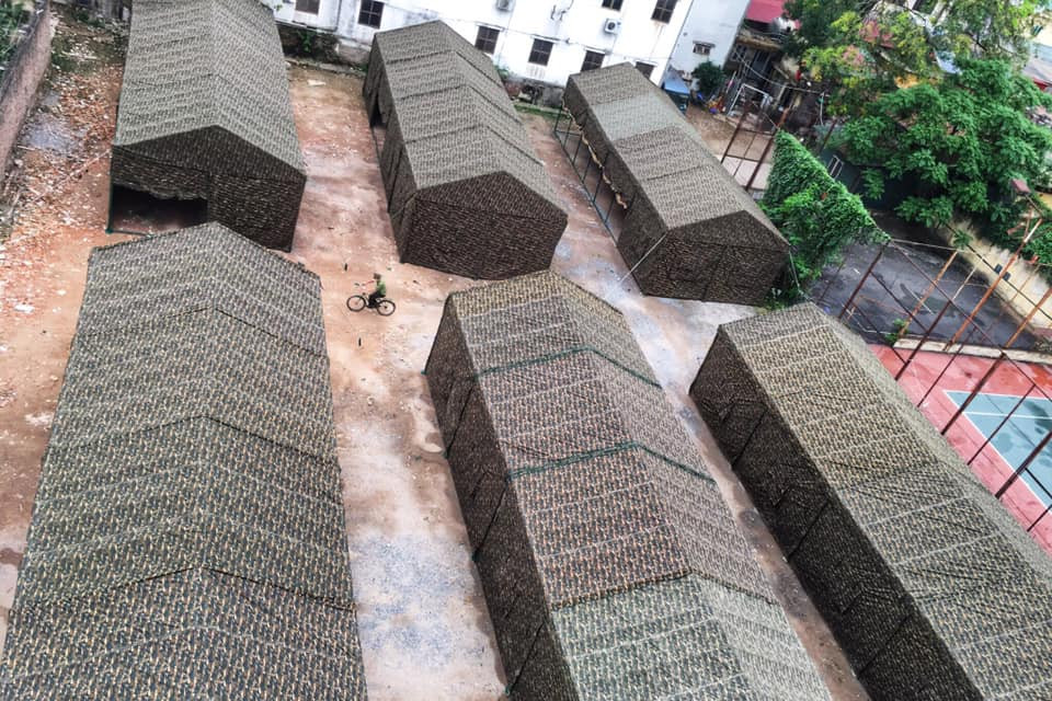 Toàn cảnh bệnh viện dã chiến. (Ảnh: Đặng Tú/Vietnam+)