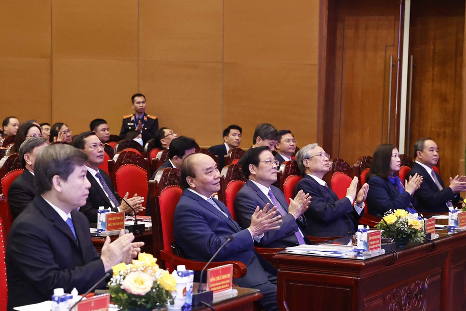 Chủ tịch nước Nguyễn Xuân Phúc với các đại biểu dự Hội nghị triển khai công tác ngành kiểm sát nhân dân năm 2023. (Ảnh: Thống Nhất/TTXVN)