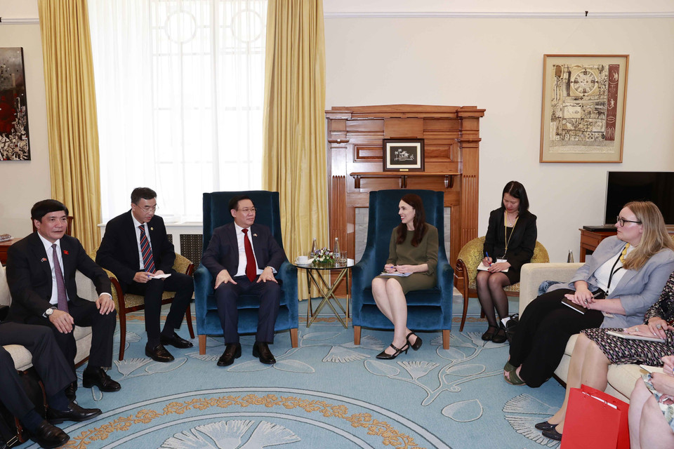 Chủ tịch Quốc hội Vương Đình Huệ hội kiến Thủ tướng New Zealand Jacinda Ardern. (Ảnh: Doãn Tấn/TTXVN)