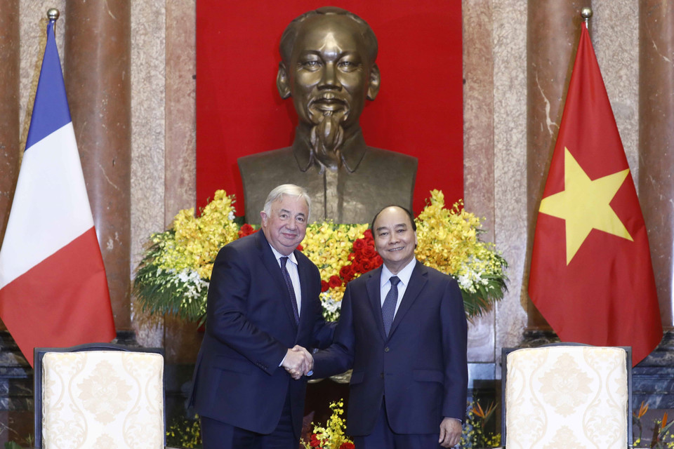 Chủ tịch nước Nguyễn Xuân Phúc tiếp Chủ tịch Thượng viện Cộng hòa Pháp Gérard Larcher. (Ảnh: An Đăng/TTXVN)