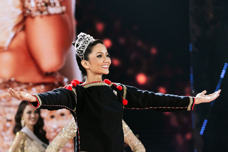 Sức hút của Hoa hậu H’Hen Niê không chỉ ở Việt Nam mà còn lan tỏa ra thế giới. Đầu năm 2019, cô vinh dự được chuyên trang sắc đẹp uy tín thế giới Missosology bầu chọn là ‘Timeless Beauty-Vẻ đẹp vượt thời gian.’ (Ảnh: Sang Đào/Vietnam+)