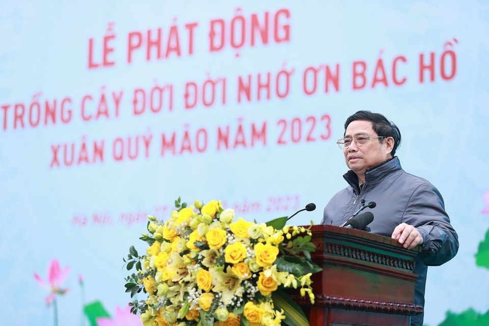 Thủ tướng Phạm Minh Chính phát động Tết trồng cây đời đời nhớ ơn Bác Hồ. (Ảnh: Dương Giang/TTXVN)