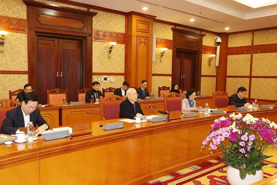 Tổng Bí thư Nguyễn Phú Trọng nghe các thành viên Ban Bí thư báo cáo. (Ảnh : Trí Dũng/TTXVN)