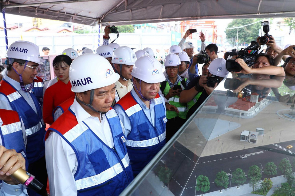 Tuyến metro số 1 là tuyến đầu tiên trong mạng lưới tám tuyến metro của Thành phố Hồ Chí Minh đã được quy hoạch, có tổng chiều dài khoảng 220km, với tổng vốn đầu tư ước tính gần 25 tỷ USD. (Ảnh: Thống Nhất/TTXVN)