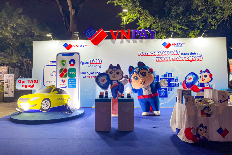 Đồng thời, ban tổ chức cũng kỳ vọng thúc đẩy tiêu dùng không tiền mặt của du khách tham dự. (Ảnh: Phương Huyền/Vietnam+)